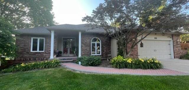 1824 NE Waterfield Ct
