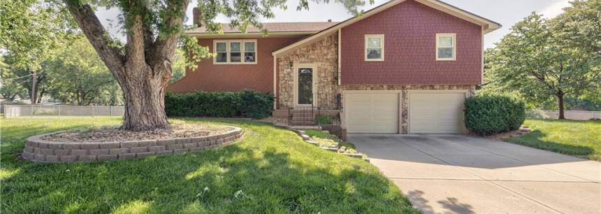 122 S 3rd Ct