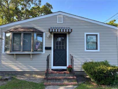 17 Patchogue Ave