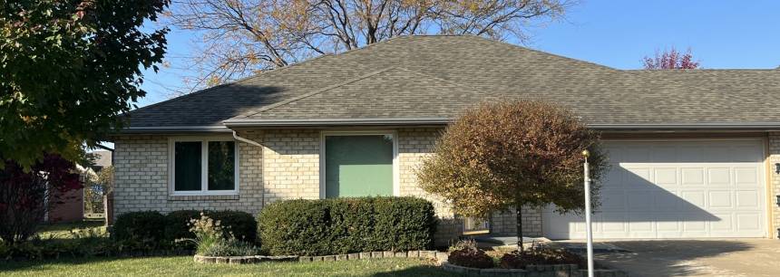 952 Edgewater Dr