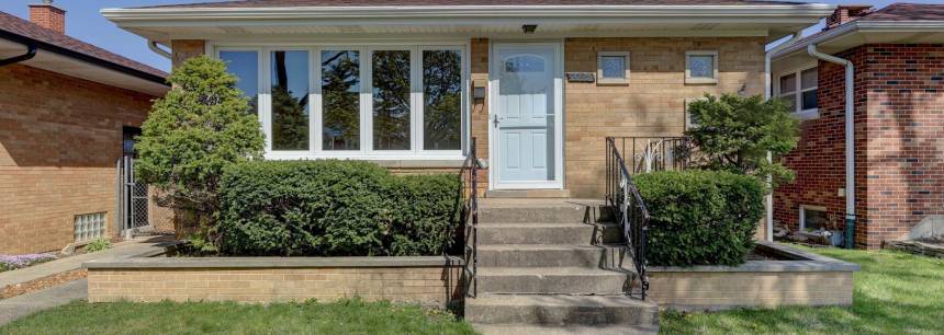 2225 Hawthorne Ave