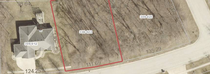 322 Edgewater Dr
