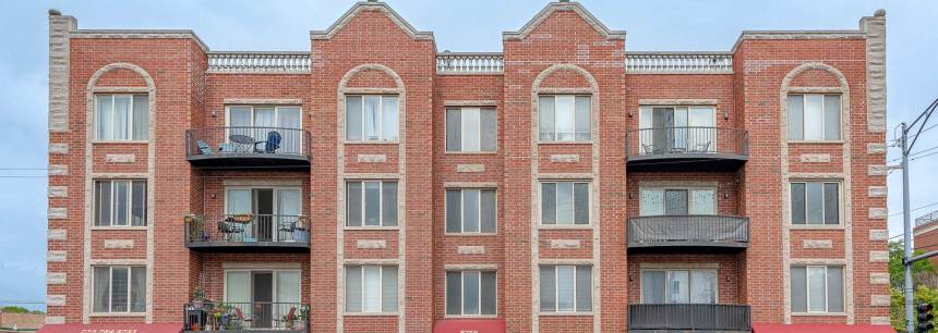 5250 N Lincoln Ave 3C