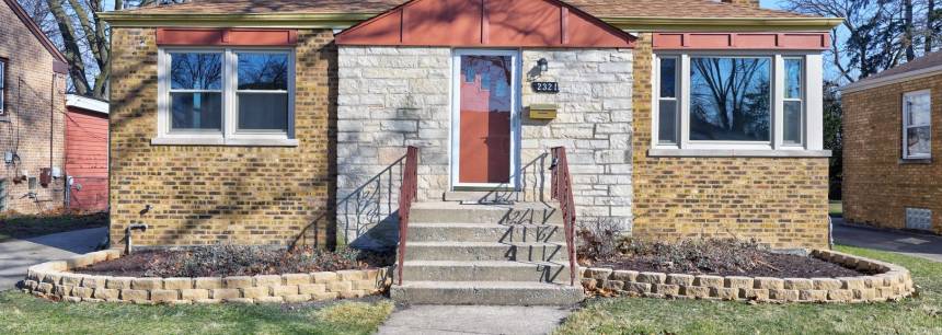 2321 S 24th Ave