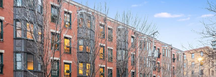 817 W Superior St 4