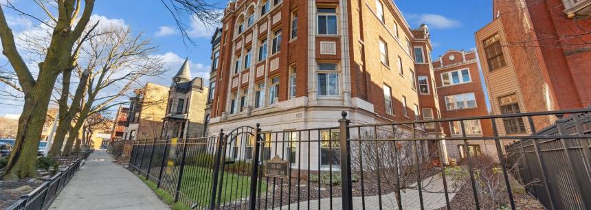 823 W Oakdale Ave 1