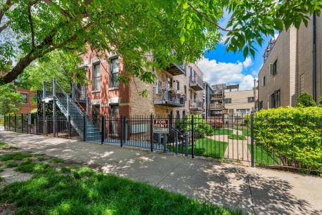 1920 W Dickens Ave 2C