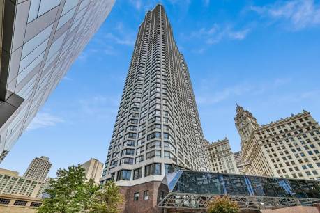 405 N Wabash Ave 5005