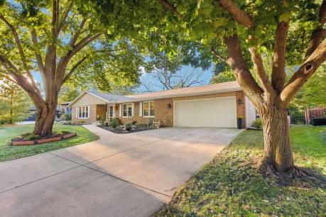 404 Briar Ln