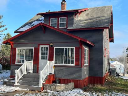 106 Hayes Ave