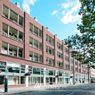526 1st Ave S 424