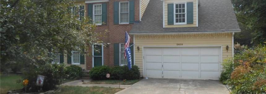 2409 Heathershire Ln