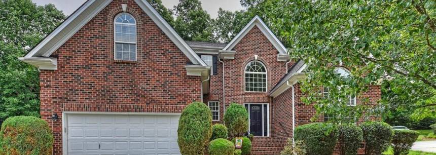15715 Holyhead Ln