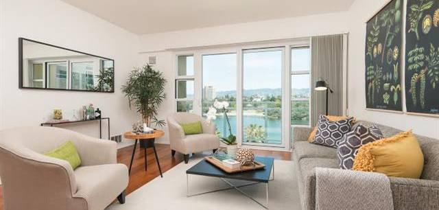 1 Lakeside Dr 607