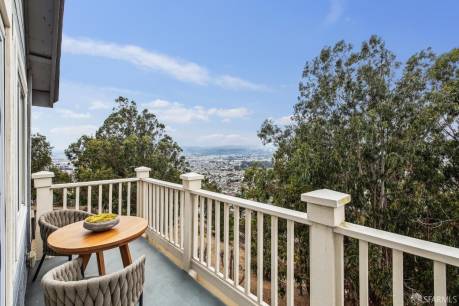 212 Carnelian Rd