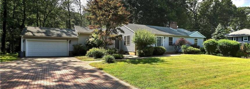 664 Saint Johns Dr