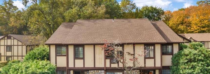 201 Foxwood Ln 201