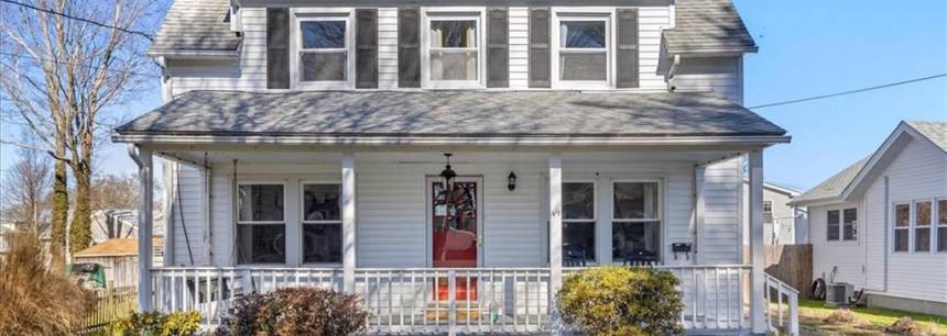 49 Thompson Hill Rd