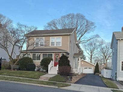 49 Kelsey Ave