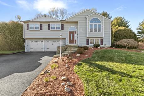 23 Robert Dennis Dr