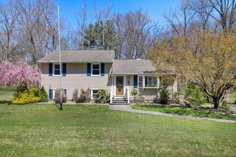 26 Jodi Dr