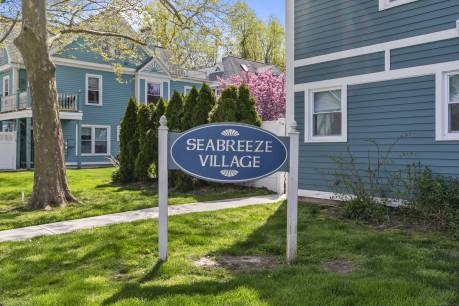 8 Seabreeze Ave D