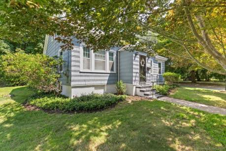 85 Greenlawn Ave