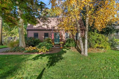 44 Harvest Ln