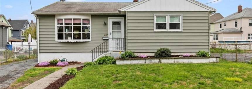 212 East Ave