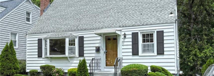 129 Lake St