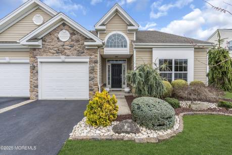 21 Gryphon Dr