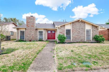 1814 Clear Creek Ln