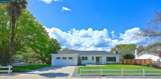 383 Caravelle Dr