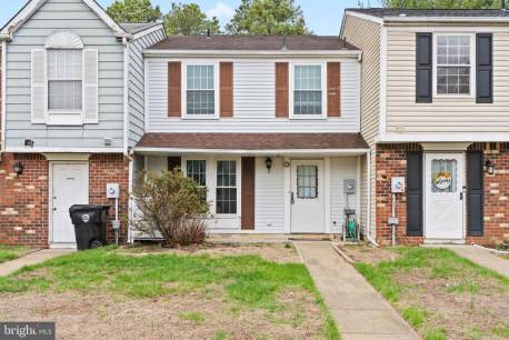 201 Villa Knoll Ct