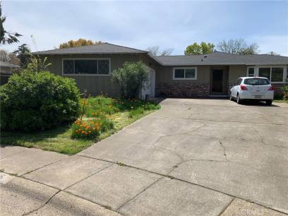 5 Calgary Ln