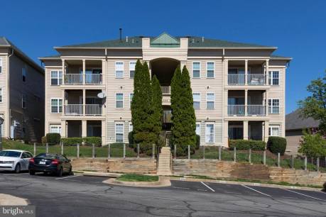 1055 Gardenview Loop 402