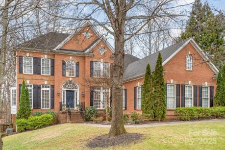140 Melbourne Dr