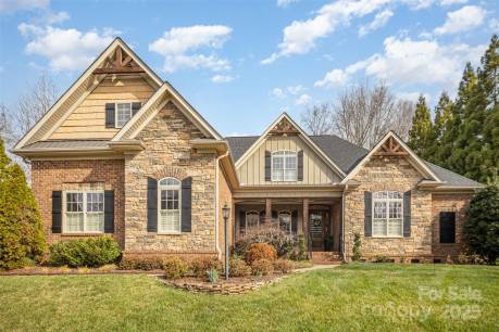 2028 Fitzhugh Ln