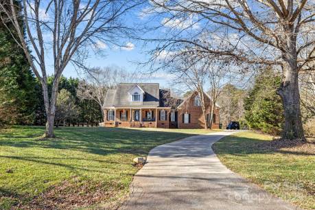304 Forbes Ct