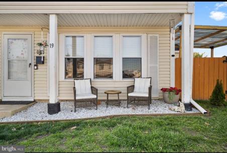 19 Lerner Ct