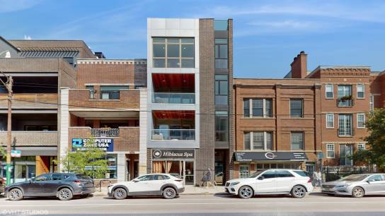 1338 W Belmont Ave 3