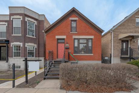 2314 W 35th Pl