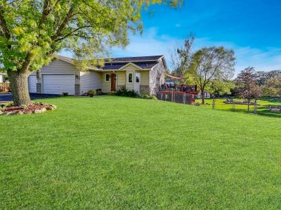 3290 Lake View Ln