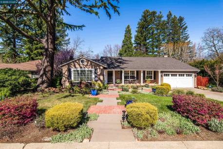 4056 Valente Ct