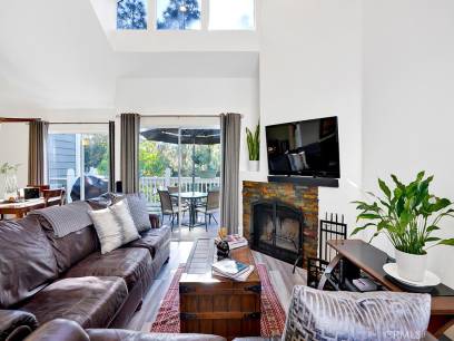 3007 Croyden Bay