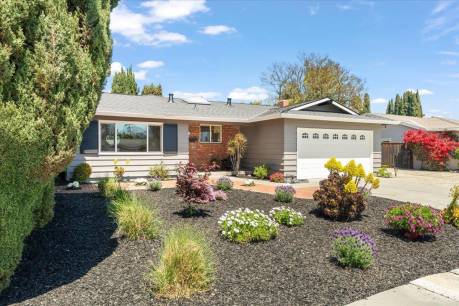 861 W Latimer Ave