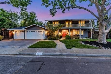 598 Bridgewater Cir