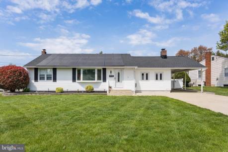 101 West Ct