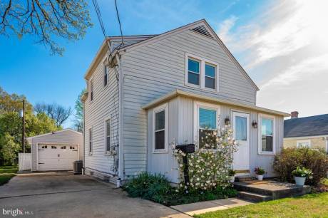 211 Crabb Ave