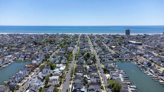 411 N Rumson